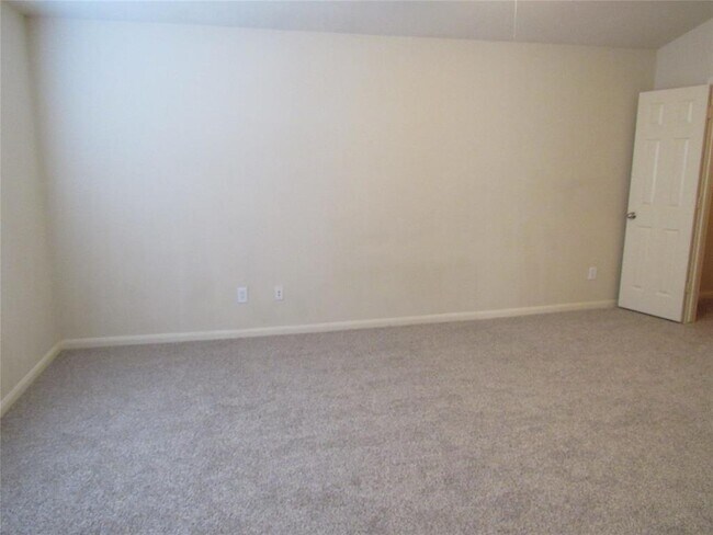 Building Photo - 6338 Applewood Forest Dr
