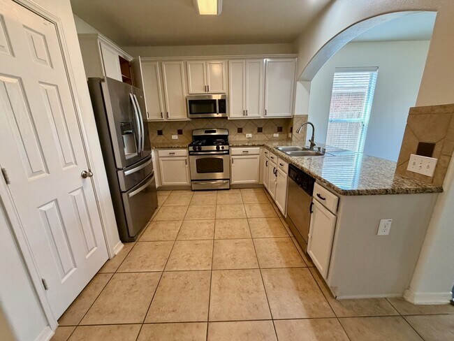 Building Photo - 26922 Henson Falls Dr