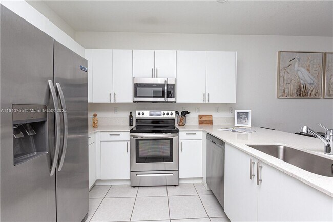 Building Photo - 12949 SW 232nd Ln