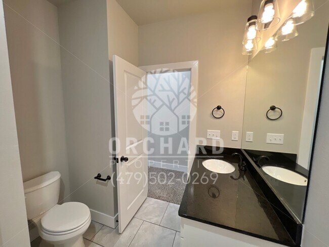 Building Photo - 591 Bradford Dr