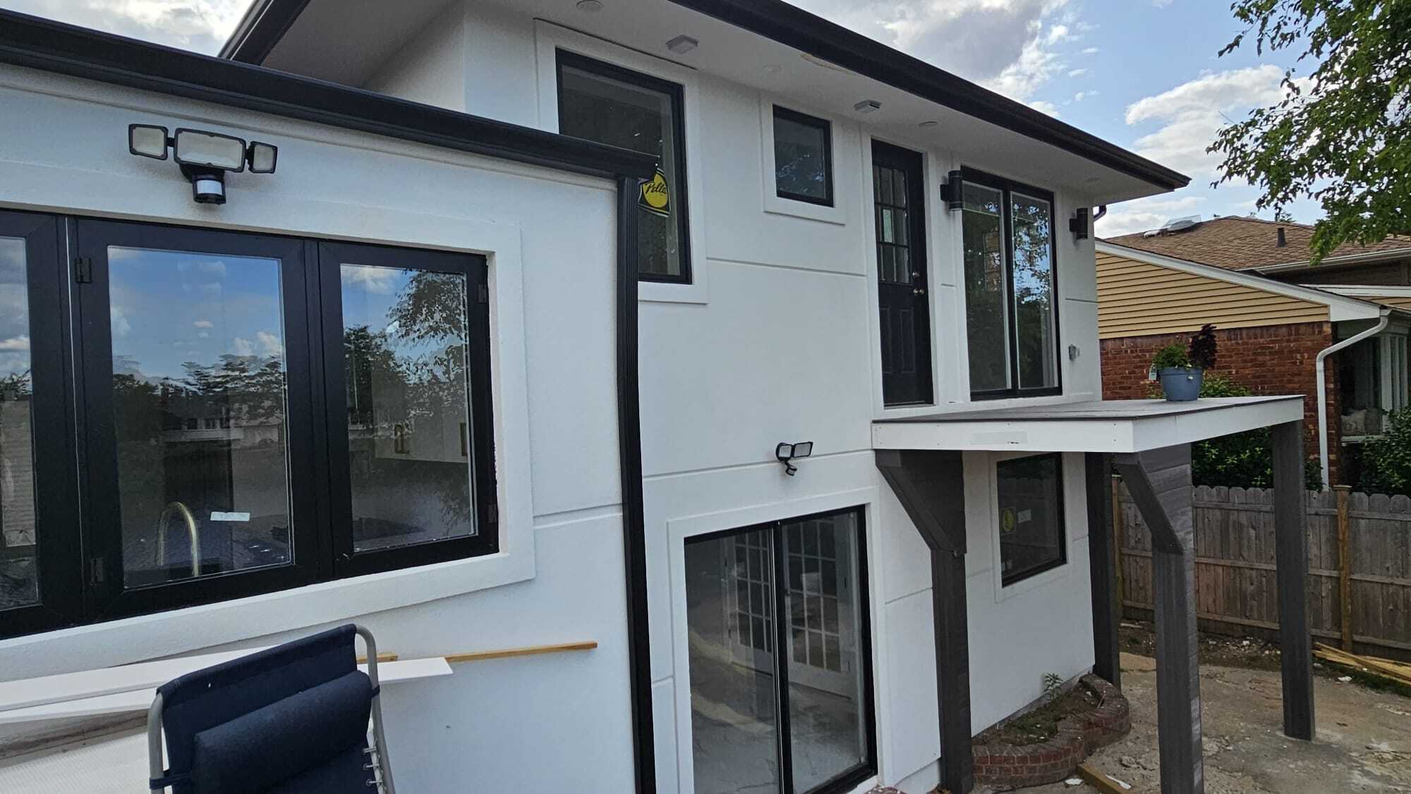 Building Photo - 640 Derby Ave