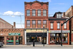 Building Photo - 2018 E Carson St