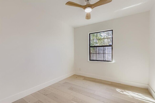 Building Photo - 2014 Hardy Cir