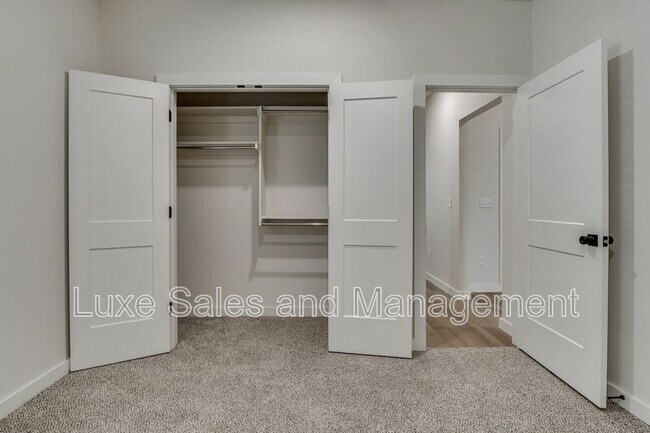 Building Photo - 8305 NW 163rd Ter