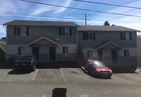 Building Photo - 3014 S 43rd St