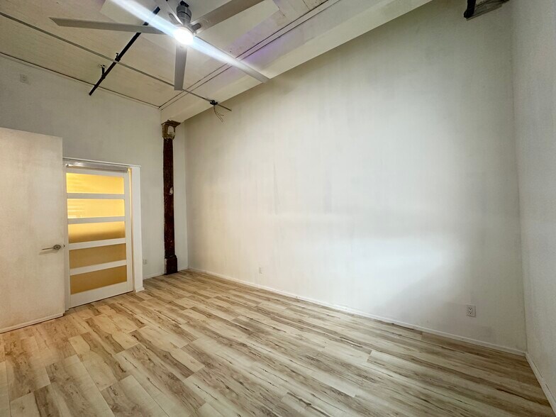 Building Photo - 109 Summer St