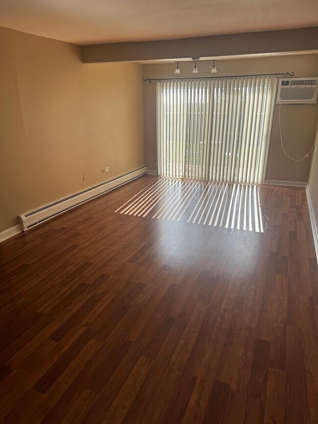 Building Photo - 8556 102nd Terrace