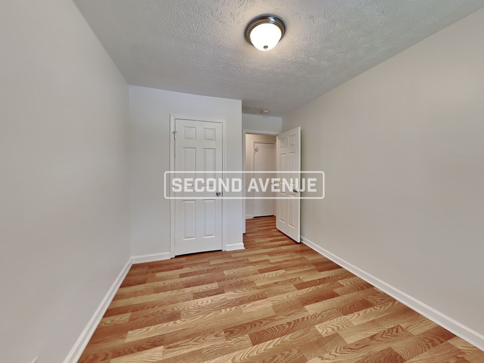 Building Photo - 1406 High Meadow Dr