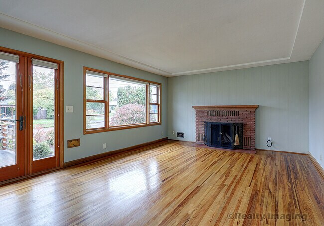 Building Photo - 7017 N Mobile Ave