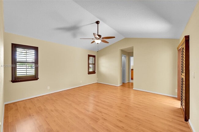 Building Photo - 4745 NW 99th Ln