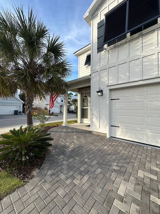 Primary Photo - Gorgeous newer 2-Story, 4 bedroom Home in South Walton County