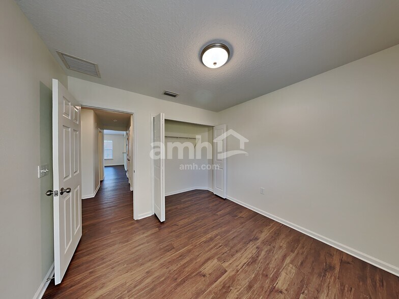 Building Photo - 3071 Bent Bow Ln