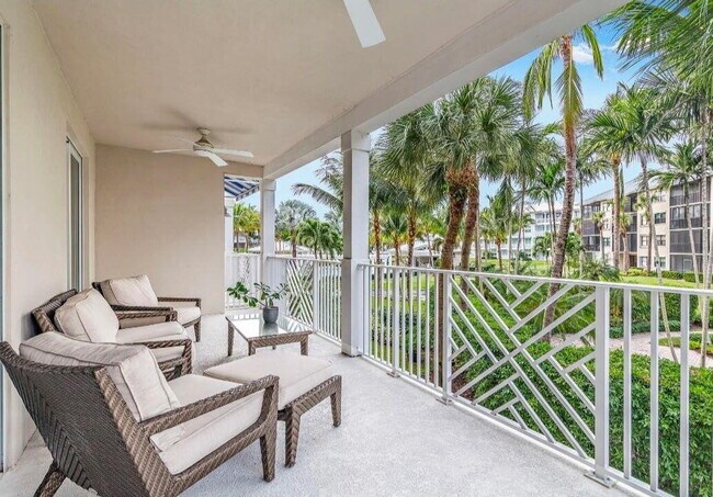 Building Photo - 1024 Bay Colony Dr S