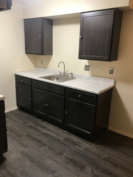 Building Photo - 9 Catherine St