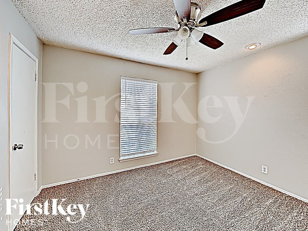 Building Photo - 2709 Trinity Valley Ct