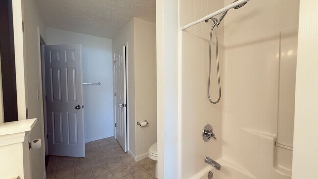 Building Photo - WEST LAFAYETTE...3 Bedroom 2 Bath plus office