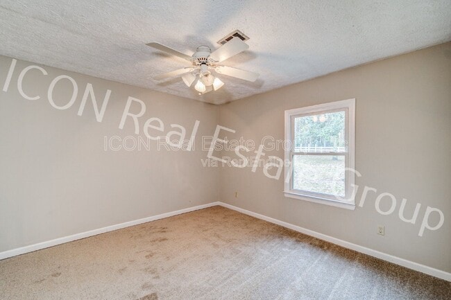 Building Photo - 53 Black Rd NE