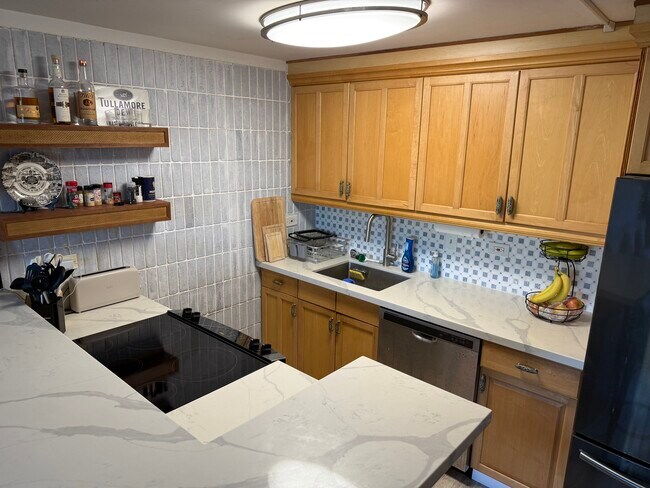 Building Photo - 68-055-055 Akule St