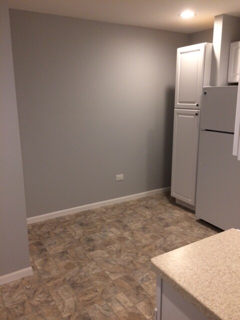 Building Photo - 1721 Sheridan Rd