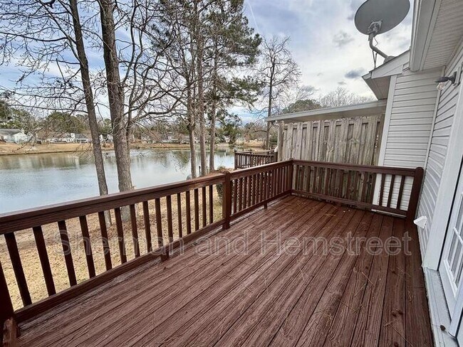 Building Photo - 2132 Oak Ridge Rd