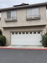 Building Photo - 8554 Burnet Ave