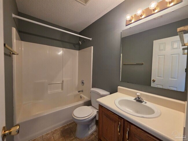 Building Photo - 6024 Yellow Rose Dr