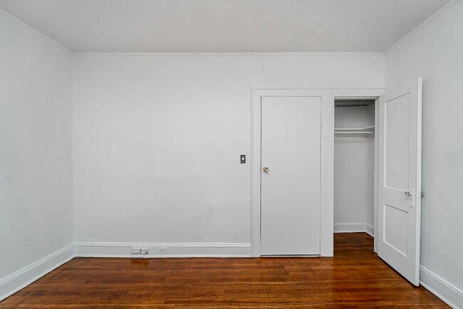 Building Photo - 2139 28th St