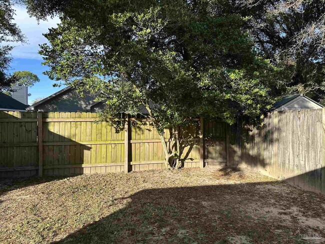 Building Photo - 132 Wildflower Ln