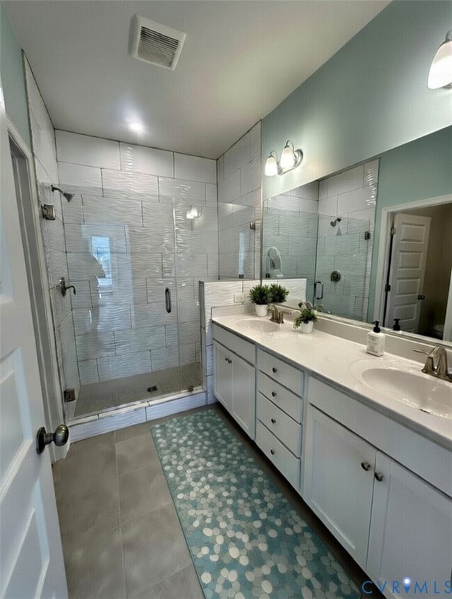 Building Photo - 5422 Gillies Creek Mews