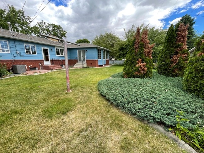 Building Photo - 2310 Fox Dr