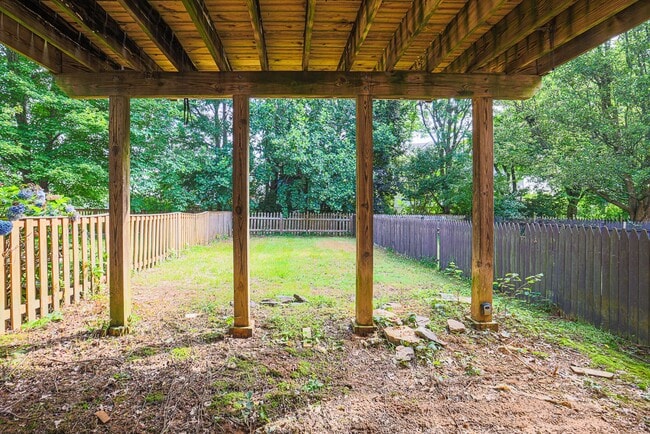 Building Photo - 117 Heron Ct