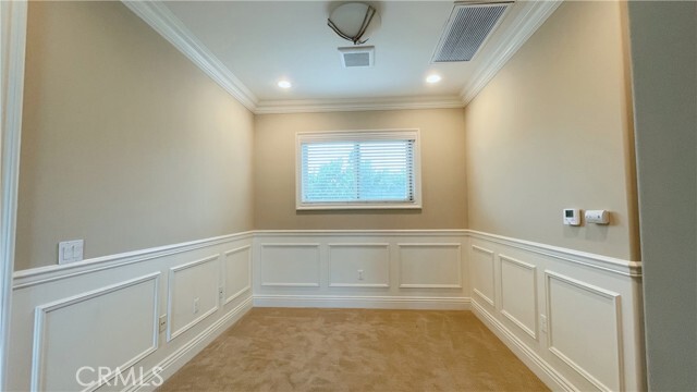 Building Photo - 5921 Alessandro Ave