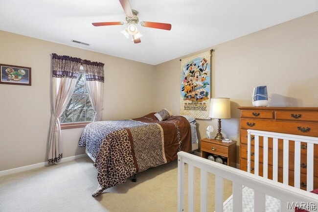 Building Photo - 2725 Timberline Dr