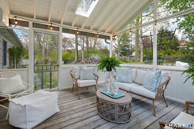 Building Photo - 206 Wolfpit Ave