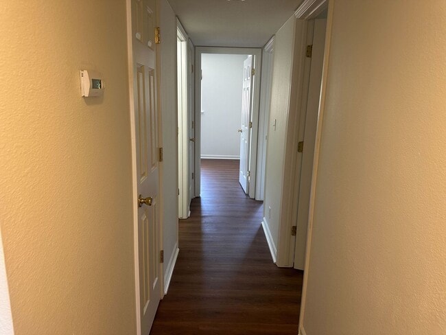 Building Photo - Charming 3-Bedroom Home with Boat/RV Acces...