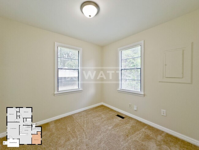 Building Photo - 3-Bedroom Home w/Large Yard in Minor Neighborhood