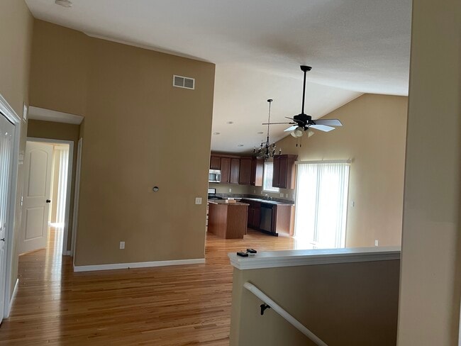 Building Photo - 708 Dallas Rd