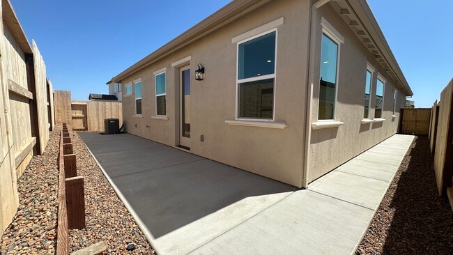 Building Photo - 4144 Gold Beam Wy