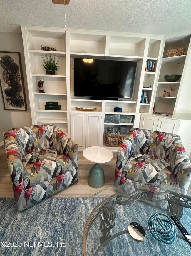 Building Photo - 133 Bermuda Ct