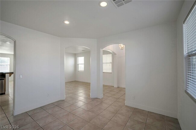 Building Photo - 9711 W Spinnaker Creek Ave