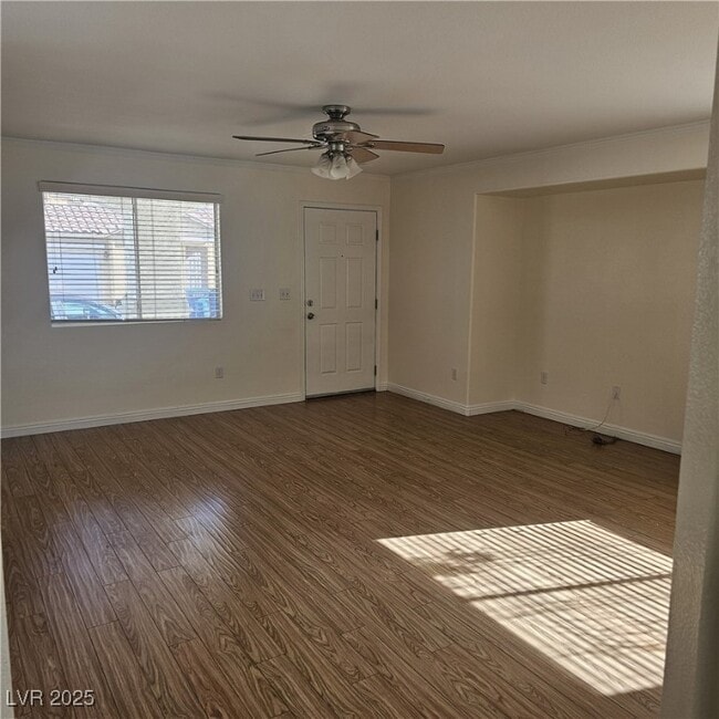 Building Photo - 8233 Amphora St