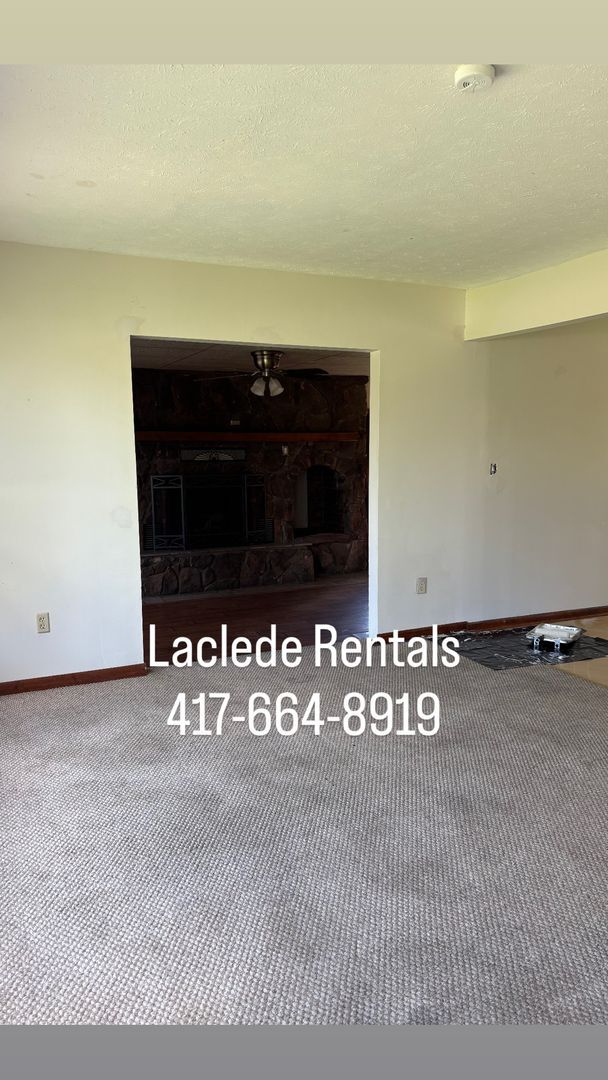 Building Photo - 2 Bed / 1 Bath home for rent