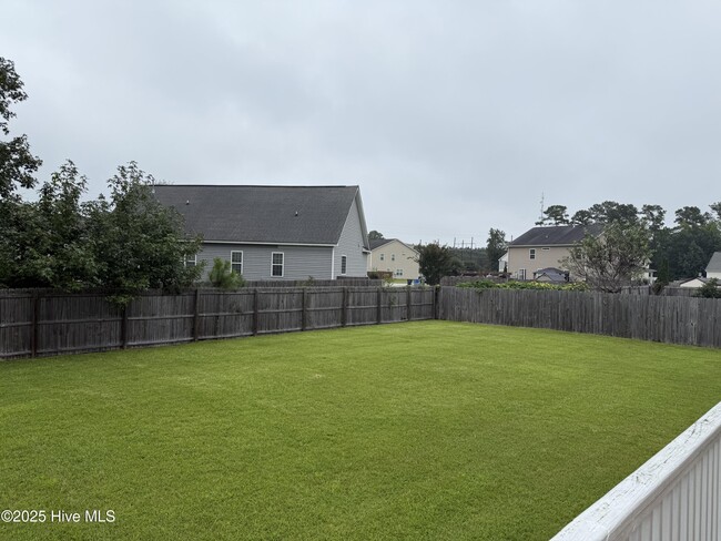 Building Photo - 204 Armistead Way
