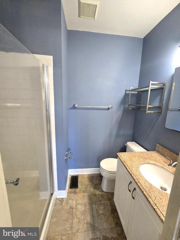 Building Photo - 55 Beaver Pond Cir