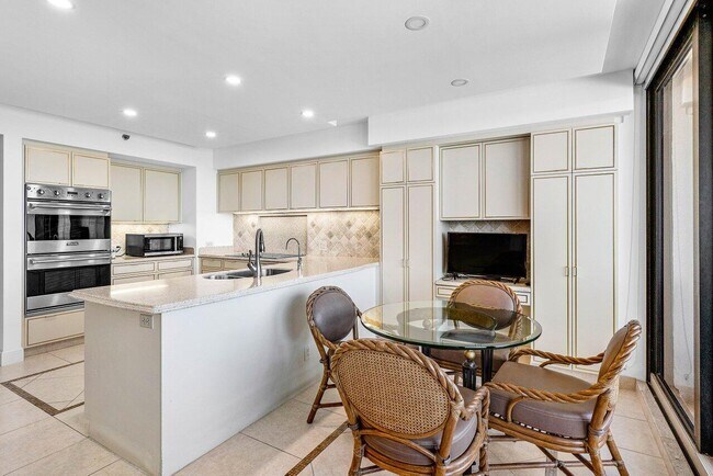 Building Photo - 1500 S Ocean Blvd