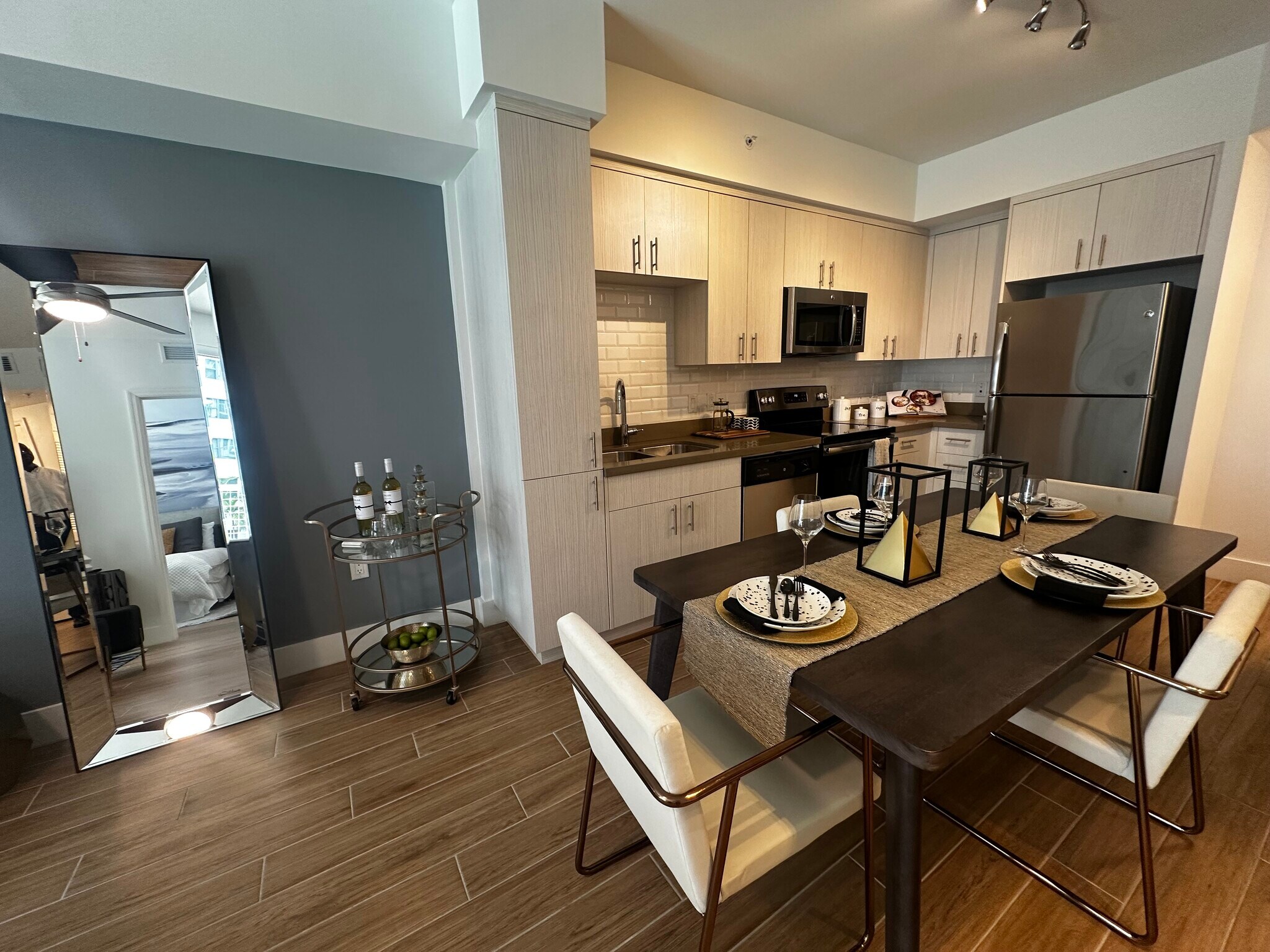 Building Photo - 2054 NE 162nd St