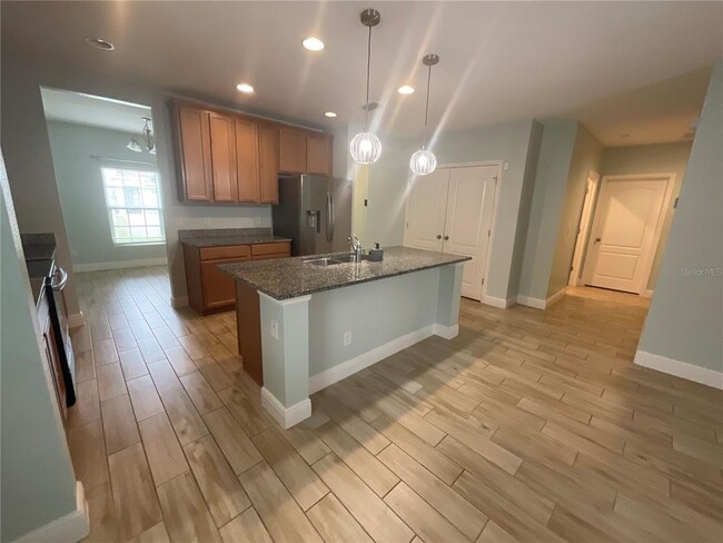 Building Photo - 878 Benjamin Trail