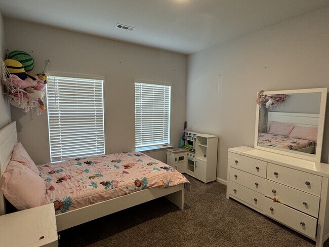 Building Photo - 124 Blackburn Trace