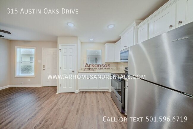 Building Photo - 315 Austin Oaks Dr