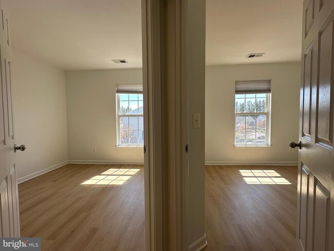 Building Photo - 25274 Gothic Square